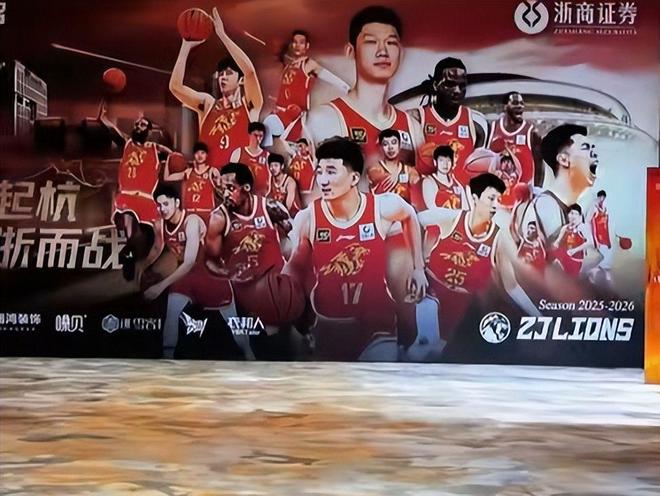 湖人再梭哈!先签后换!23岁前锋!最后大招值吗!